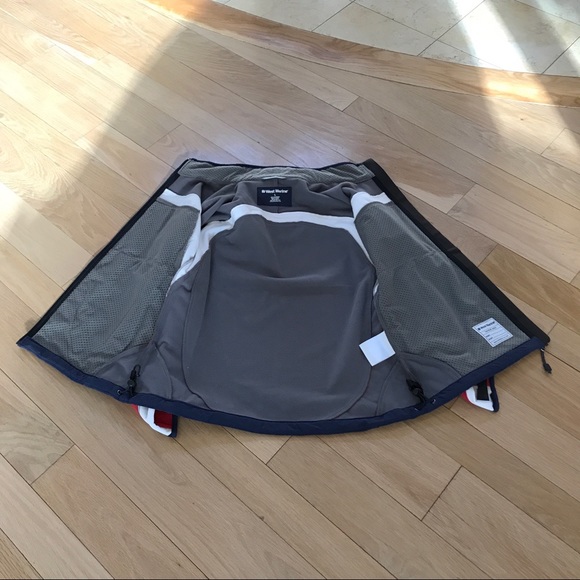 WEST MARINE Waterproof Women’s Jacket - Picture 4 of 8